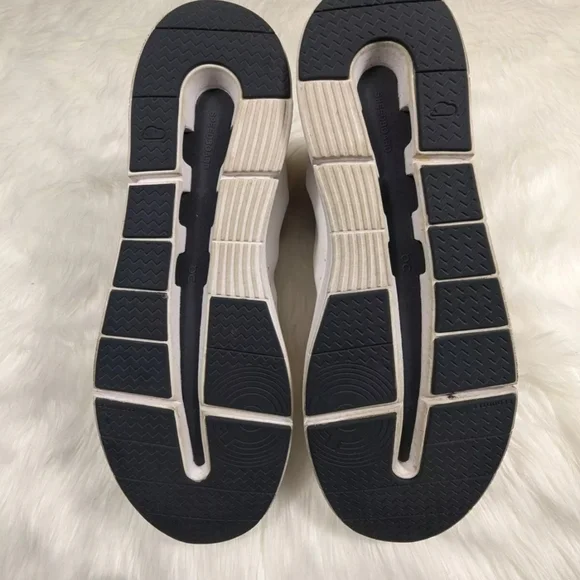On Running On Cloud The Roger Advantage Color White Midnight Size 13